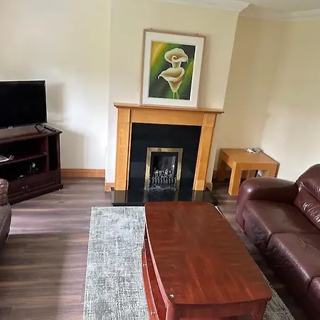 Spacious 3 Bedroom House Vakantiehuis *